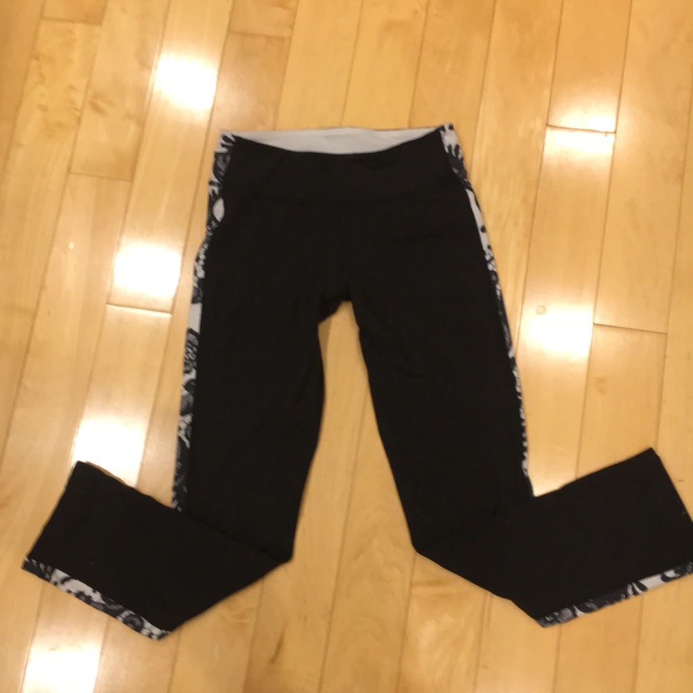 Lulu Lemon Sz 4 ‘Wunder Under’ 7/8” Crop Leggings